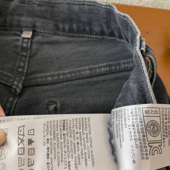 Levi's Mile High Wide Leg jeans frayed hem crop Black 29 - Picture 5 of 9